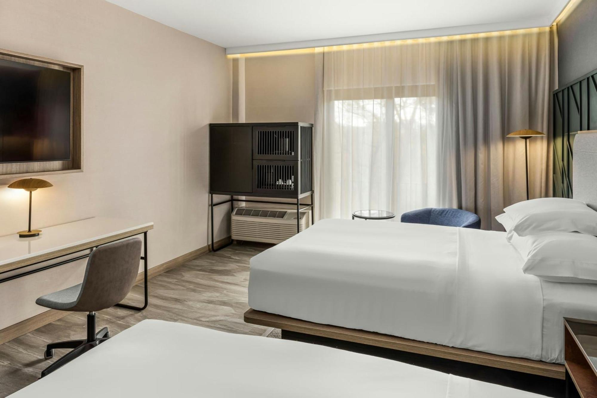 Отель Courtyard By Marriott San Jose Escazu Экстерьер фото