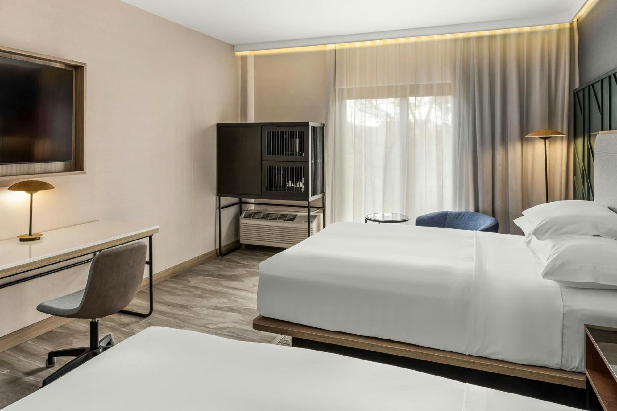 Отель Courtyard By Marriott San Jose Escazu Экстерьер фото