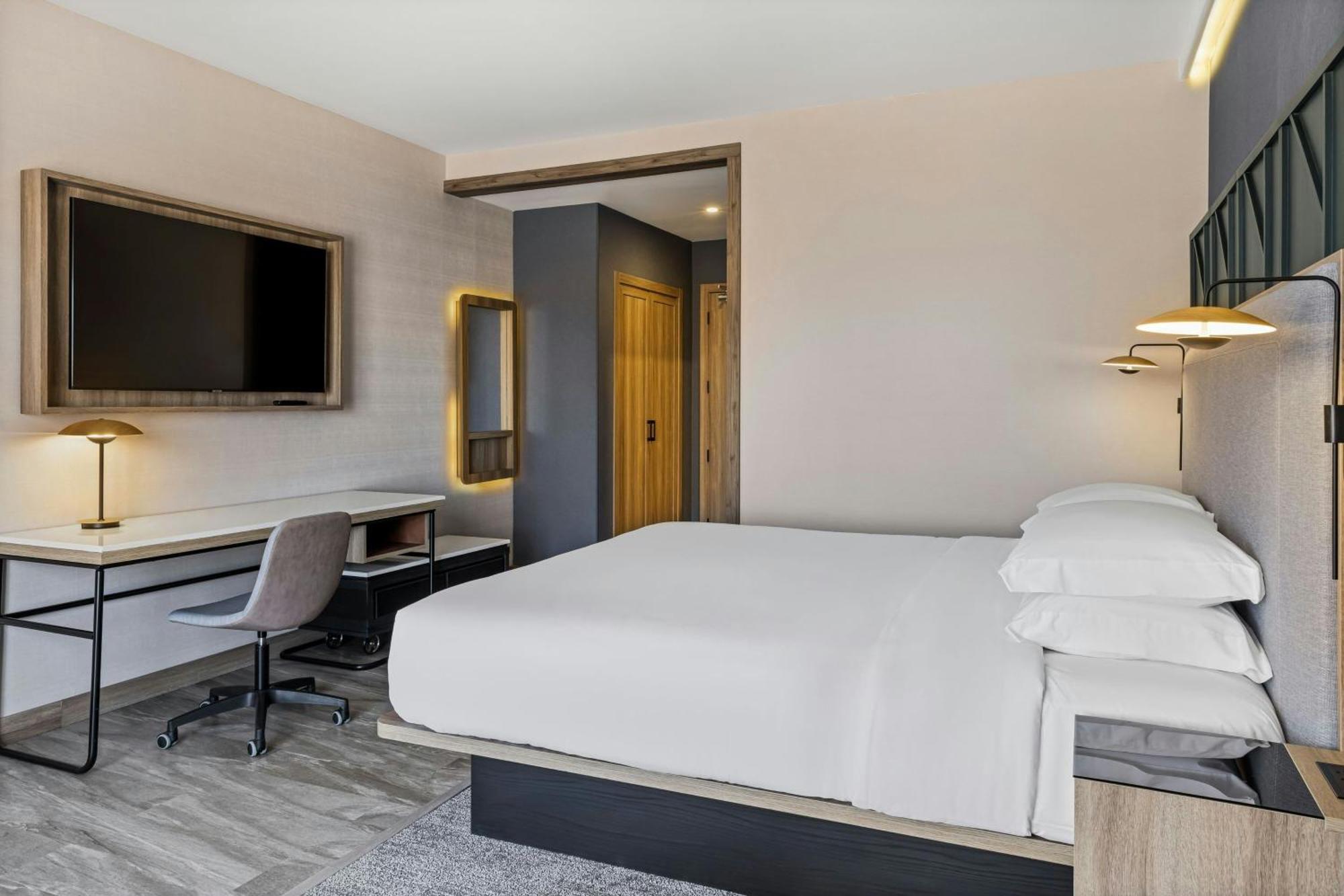 Отель Courtyard By Marriott San Jose Escazu Экстерьер фото