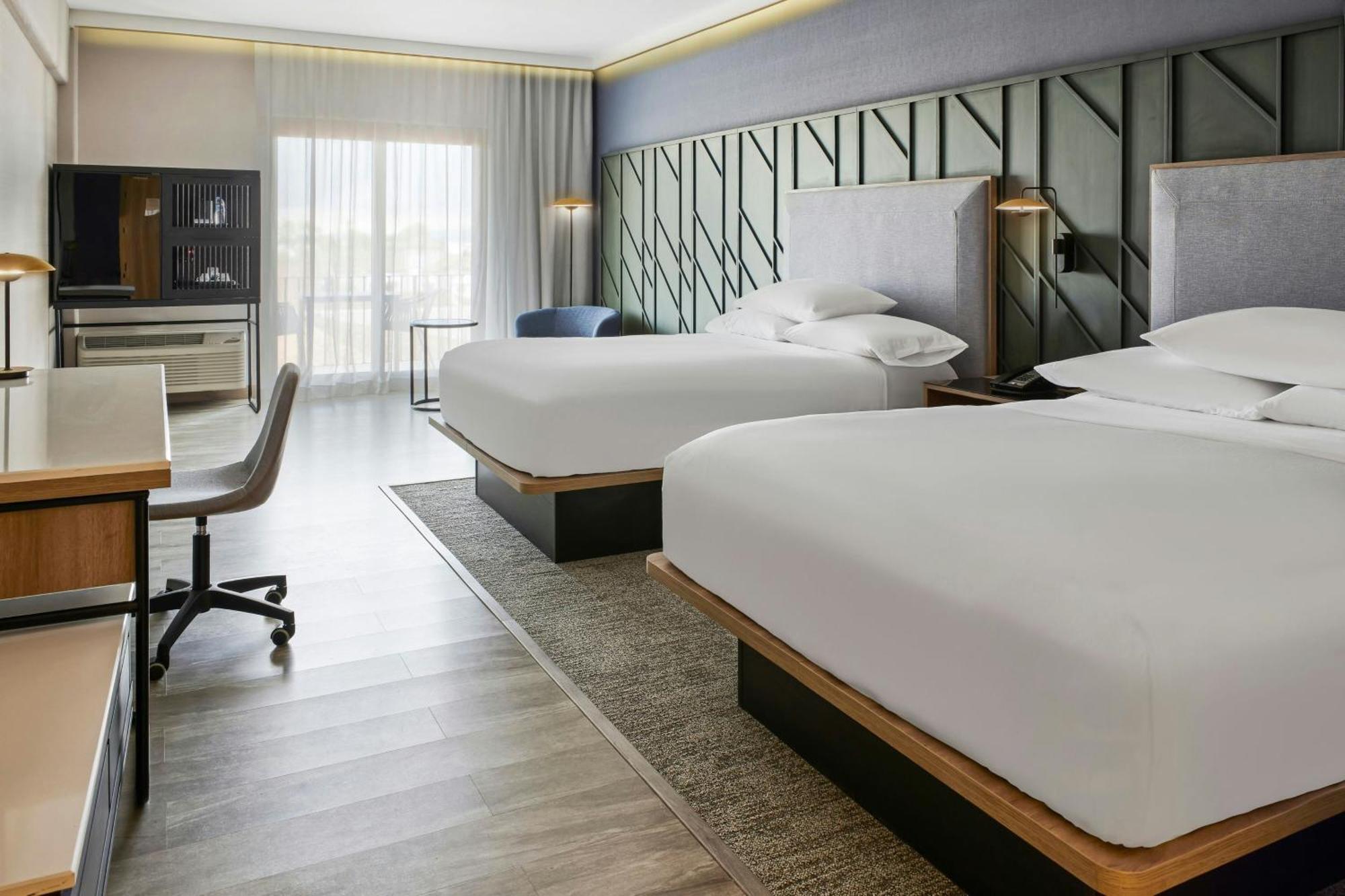 Отель Courtyard By Marriott San Jose Escazu Экстерьер фото