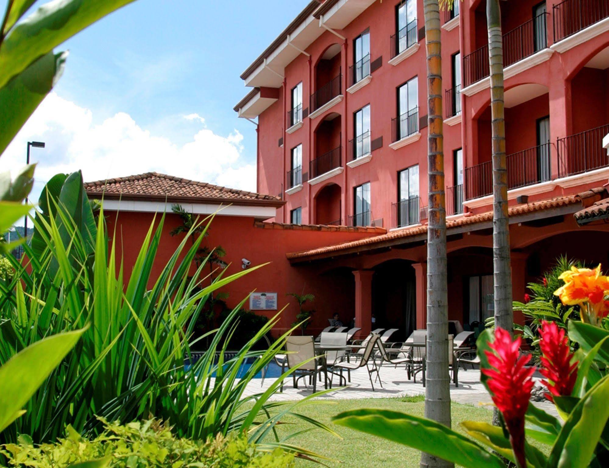 Отель Courtyard By Marriott San Jose Escazu Экстерьер фото
